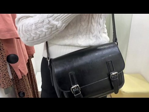 ❤️ Masturbazione publica di a ghjovana cagna FeralBerry cù un dildo in a sala di prove ️ Porno vk à co.xinwen1288.top
