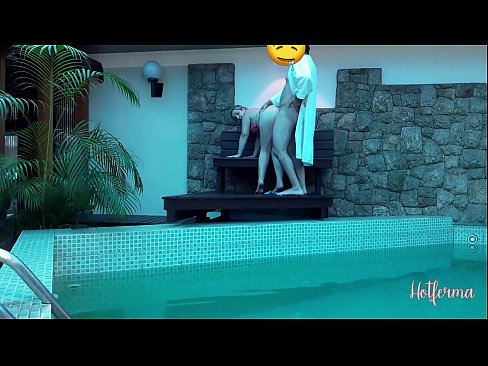 ❤️ Boss invita a cameriera à a piscina, ma ùn pudia resiste à un caldu ️ Porno vk à co.xinwen1288.top